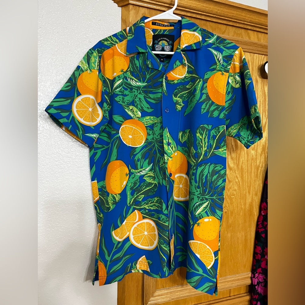 Men’s Hawaiian/Beach Button Down Shirt